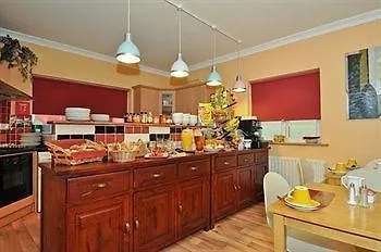 Pembroke House Bed & Breakfast Galway 4*,  Ireland