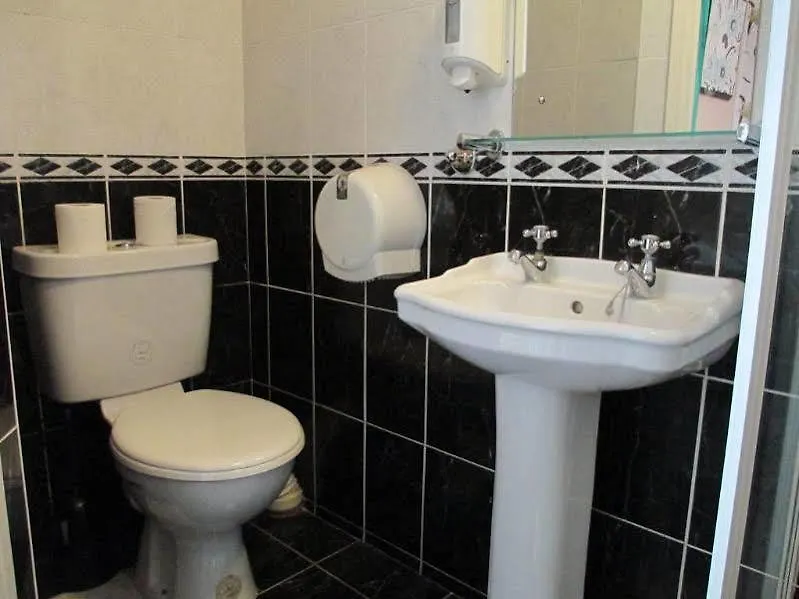 ****  Pembroke House Bed & Breakfast Galway Ireland